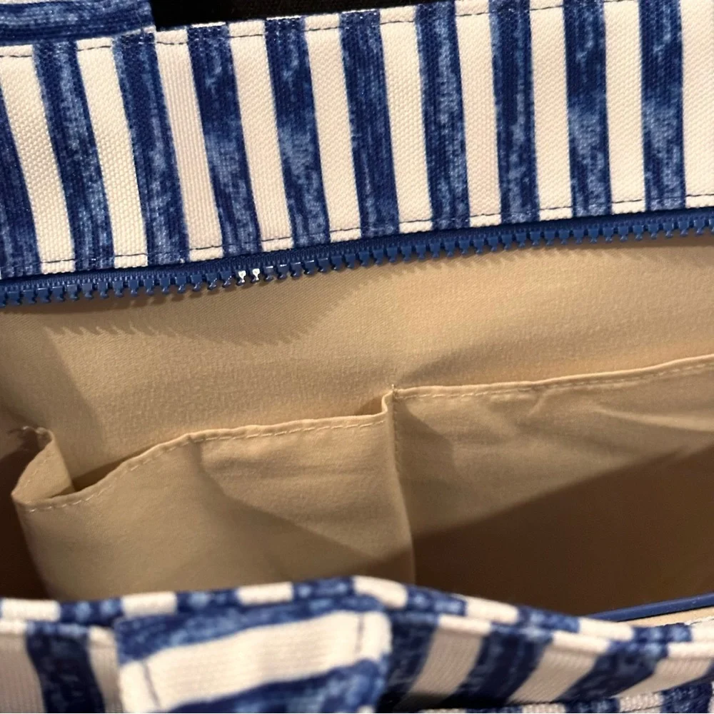 Rae Dunn POOLSIDE Blue and White Stripe Print Poolside Shopper Square Tote NEW! - Picture 4 of 7